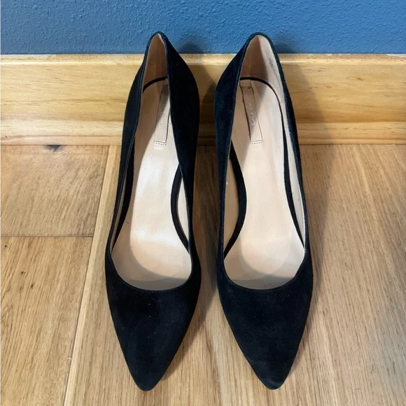 Aldo Classic Black Suede 3.5” Heel Pumps size 8.5 - Picture 2 of 8
